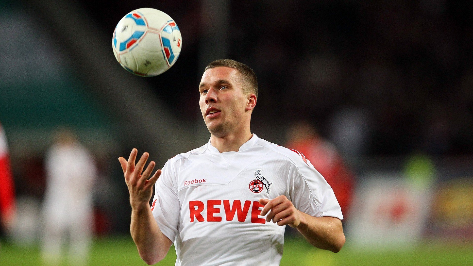 火箭外援社交平台与球迷深夜互动，火箭队新援